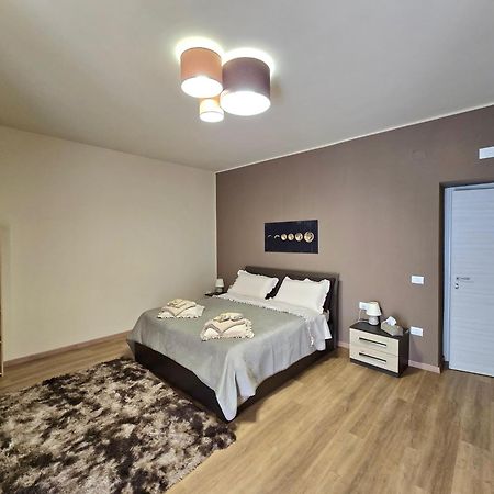 Casa Vacanze Oikia - Room Girasole Napoli Eksteriør billede