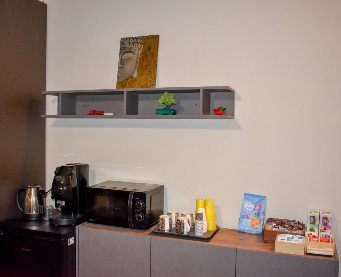 Casa Vacanze Oikia - Room Girasole Napoli Eksteriør billede