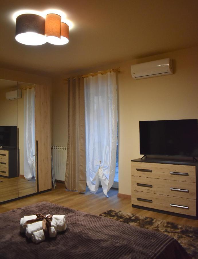 Casa Vacanze Oikia - Room Girasole Napoli Eksteriør billede