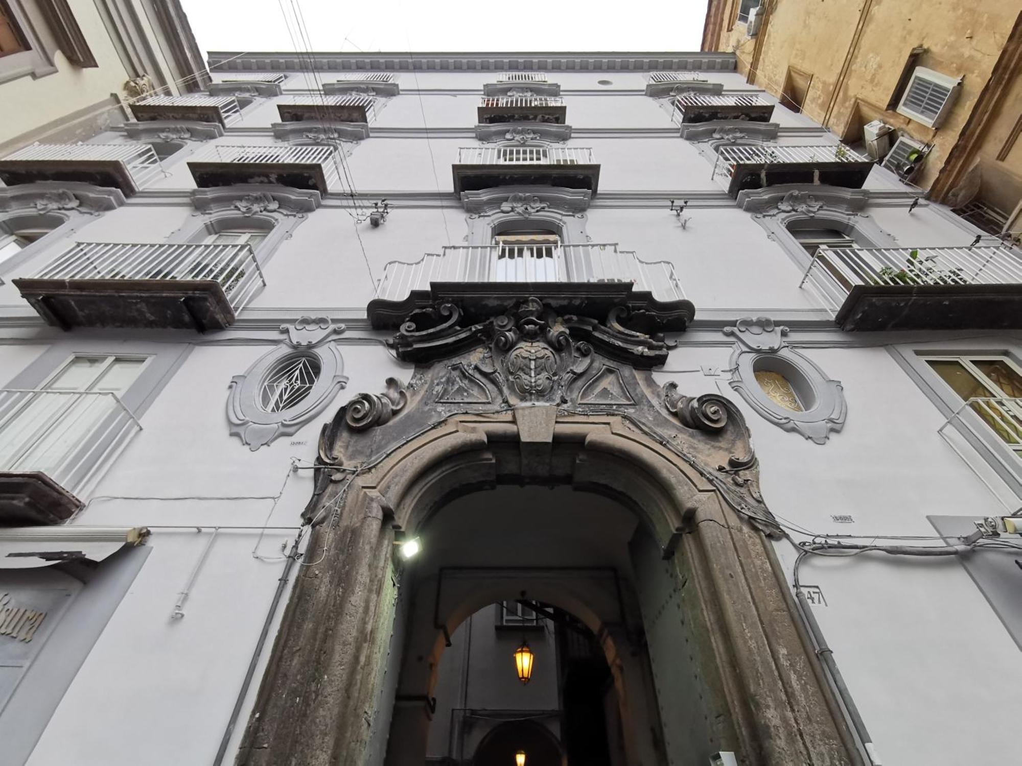Casa Vacanze Oikia - Room Girasole Napoli Eksteriør billede