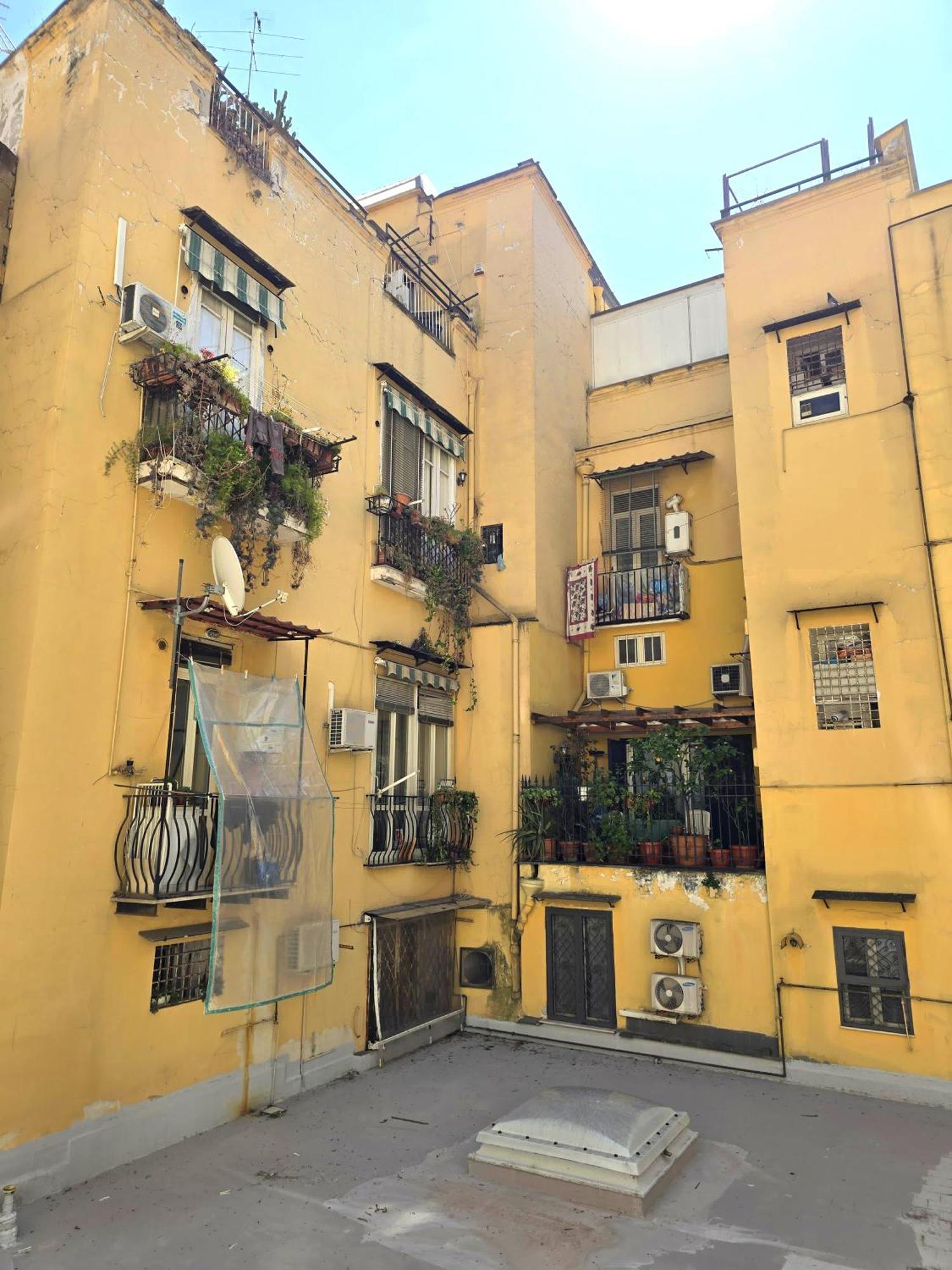 Casa Vacanze Oikia - Room Girasole Napoli Eksteriør billede
